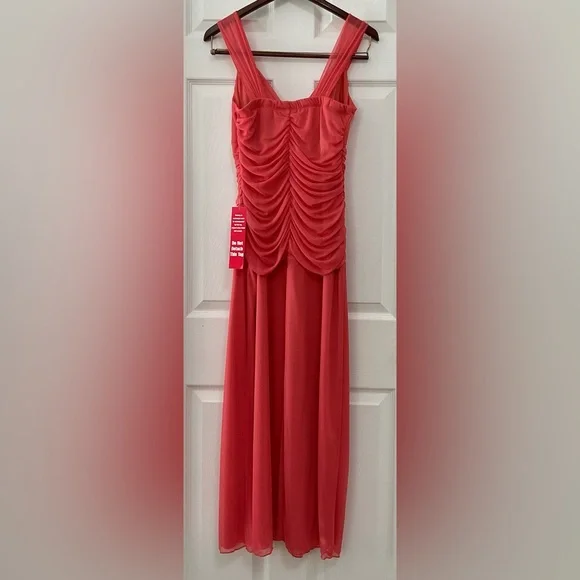 New - EnFocus Tea Length Coral Ruched Dress - Picture 4 of 9